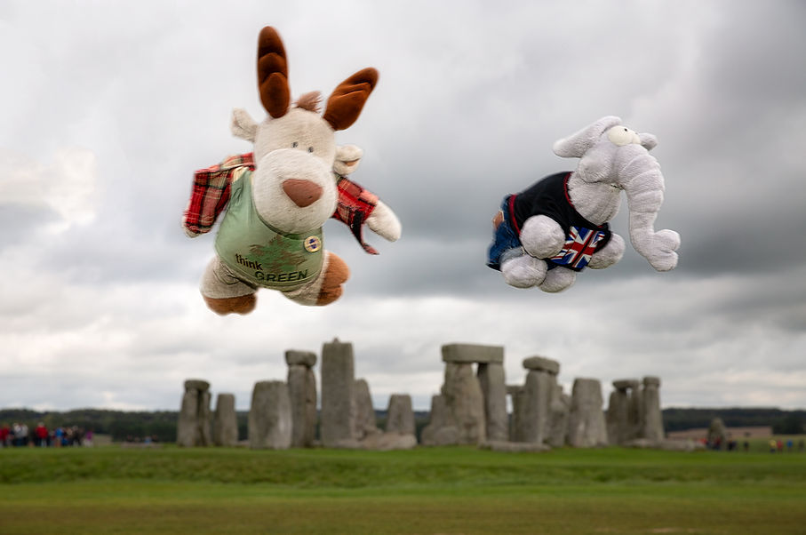 Flying Nikki  Flying Hugo Stonehenge
